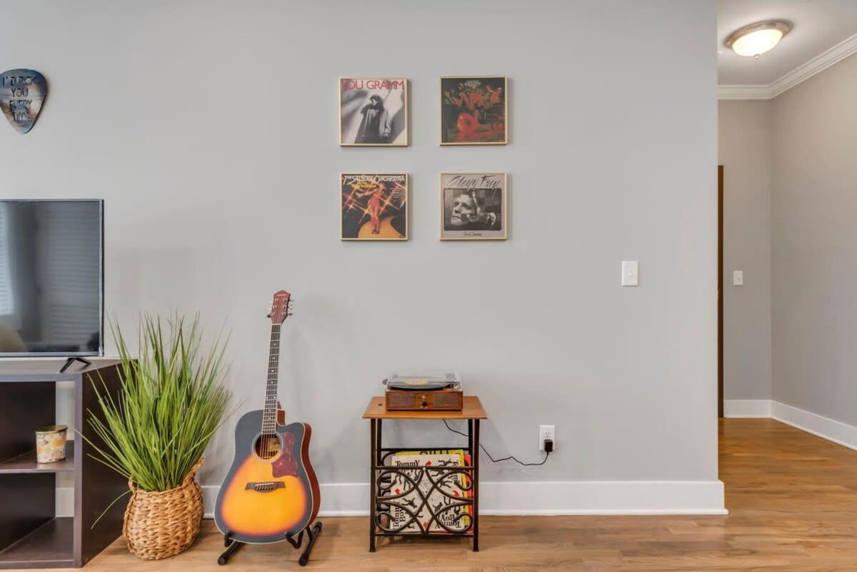 Modern Nations Condo - Walkable - 5 Mi Downtown Нашвил Екстериор снимка
